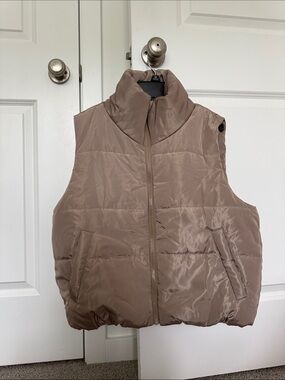 Amazon Women's Puffer Vest in Taupe Brown
